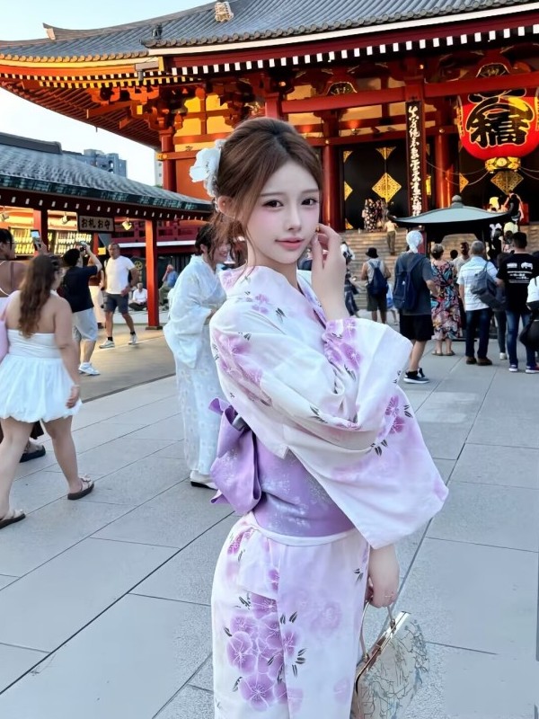 Traditional Japanese Kimono St - Photography Young 评论和价格