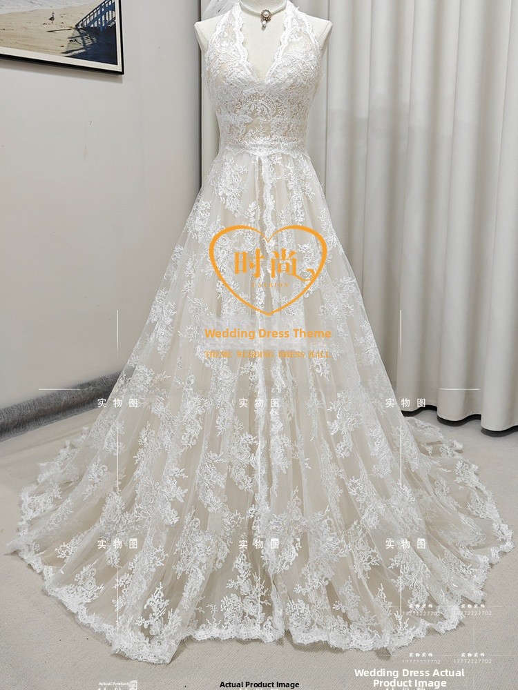 Elegant Lace Bridal Gown with  - Photography Young 评论和价格
